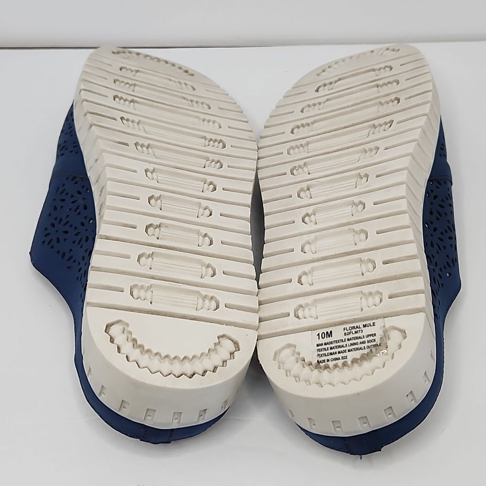J- sport slip-on floral laser cut out mule shoes - Picture 6 of 8